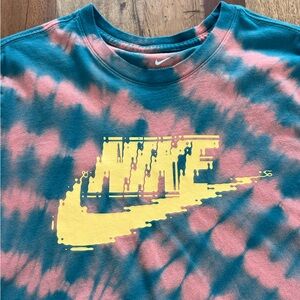 Nike Swoosh Graphic Tie-Dye Men’s T-Shirt